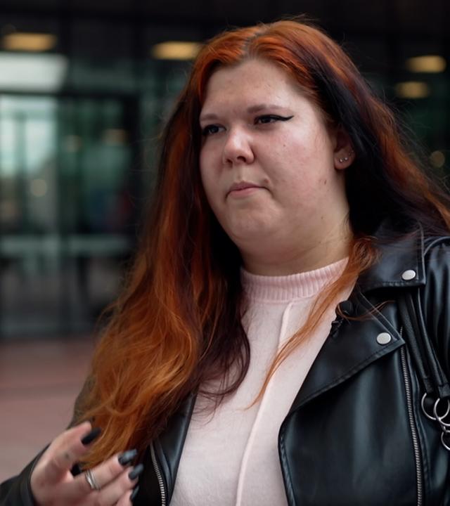 Die 27-jährige Misa gibt ein Interview