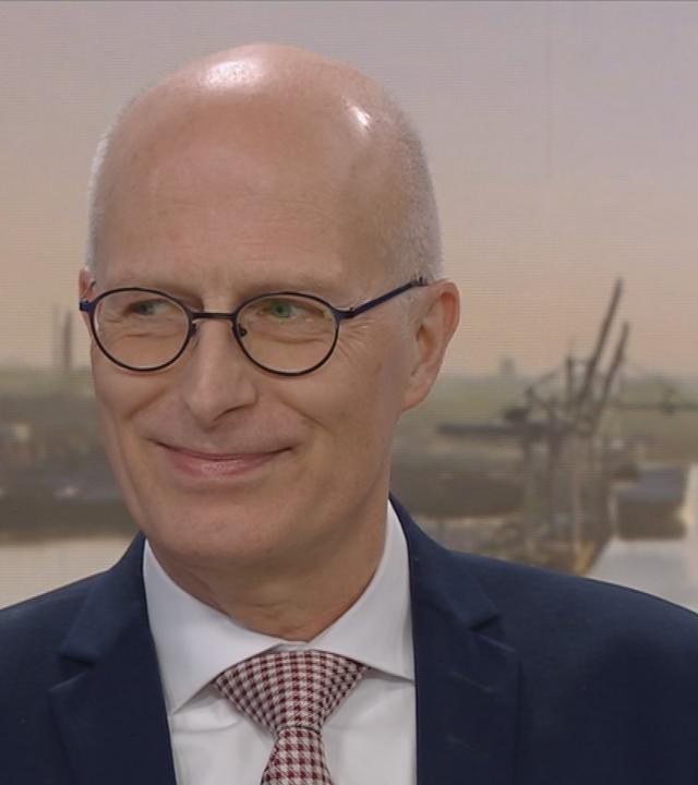 Peter Tschentscher von der SPD mit einer Reaktion zur Bürgerschaftswahl in Hamburg.