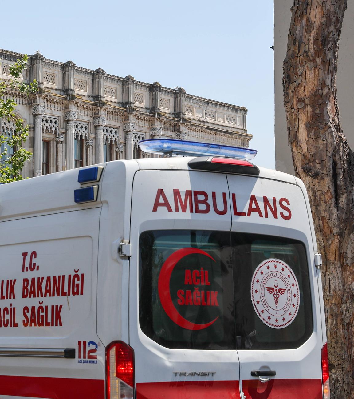 Türkei, Istanbul, Krankenwagen