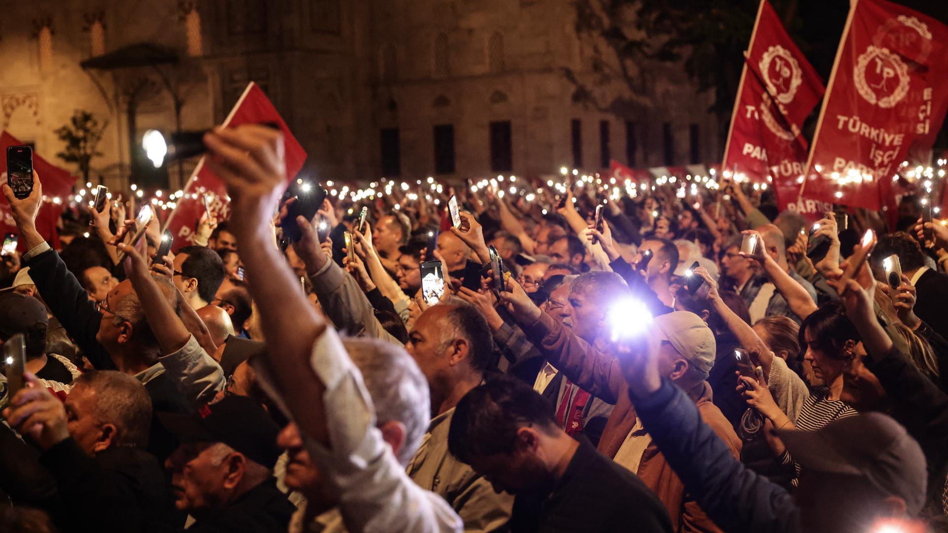 Demonstration vor der Universität in Istanbul.