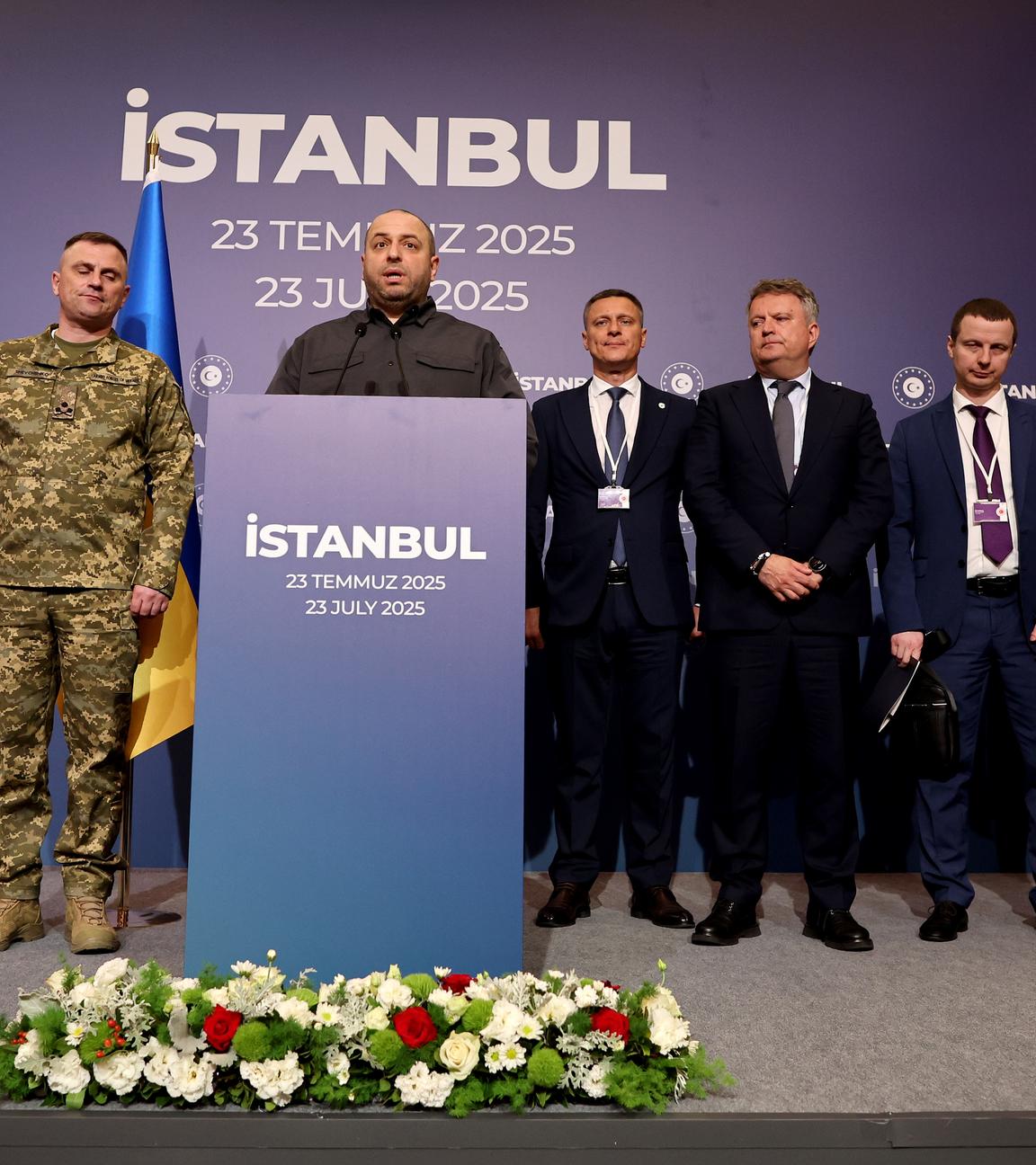 Ukraine und Russland verhandeln in der Türkei für ein Kriegsende. Hierfür stehen sie bereit für die Presse