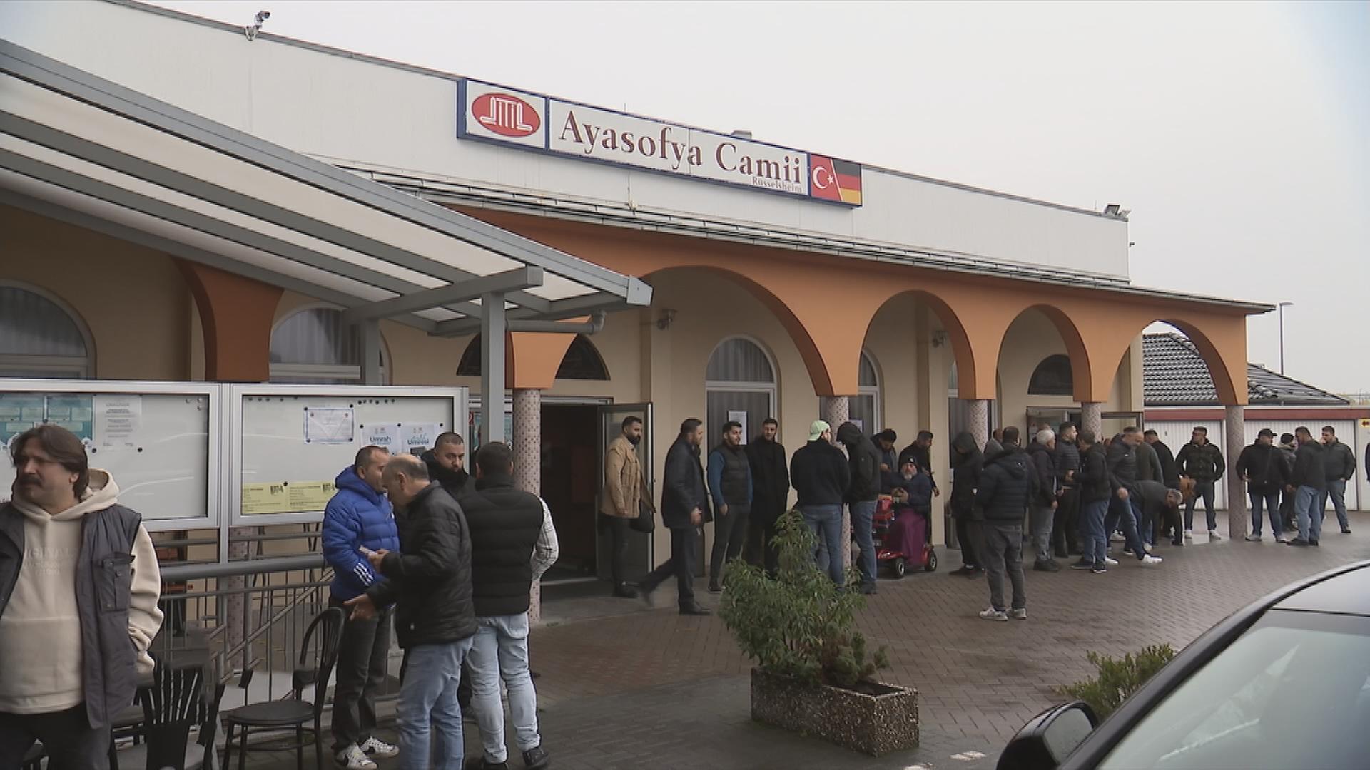 Tuerkische-community in Rüsselsheim