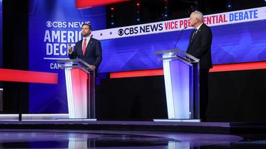 US-Vizepräsidentschaftskandidaten J.D. Vance und Tim Walz beim TV-Duell am 02.10.2024