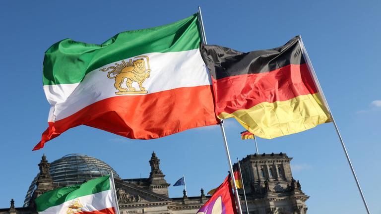 Typical: Deutschland und Iran