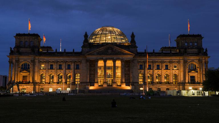 Typical: Reichstagsgebäude