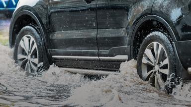 Typical: Unwetter, Auto