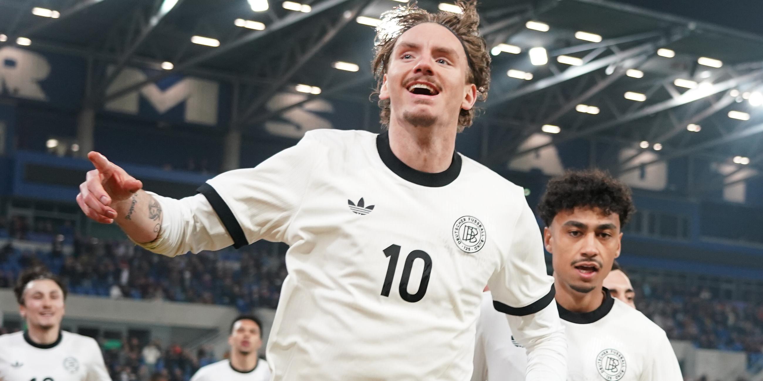 Torjubel von Nick Woltemade im Testspiel gegen Spanien