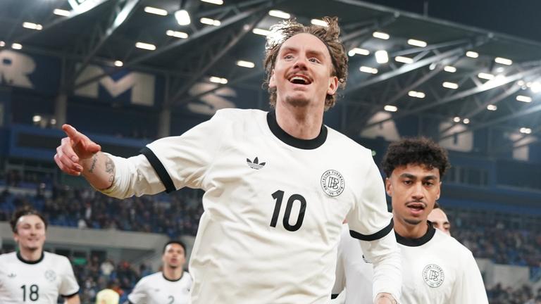 Torjubel von Nick Woltemade im Testspiel gegen Spanien