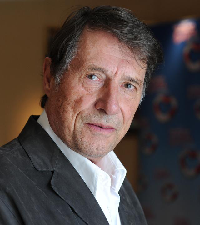 Sänger Udo Jürgens am Klavier 