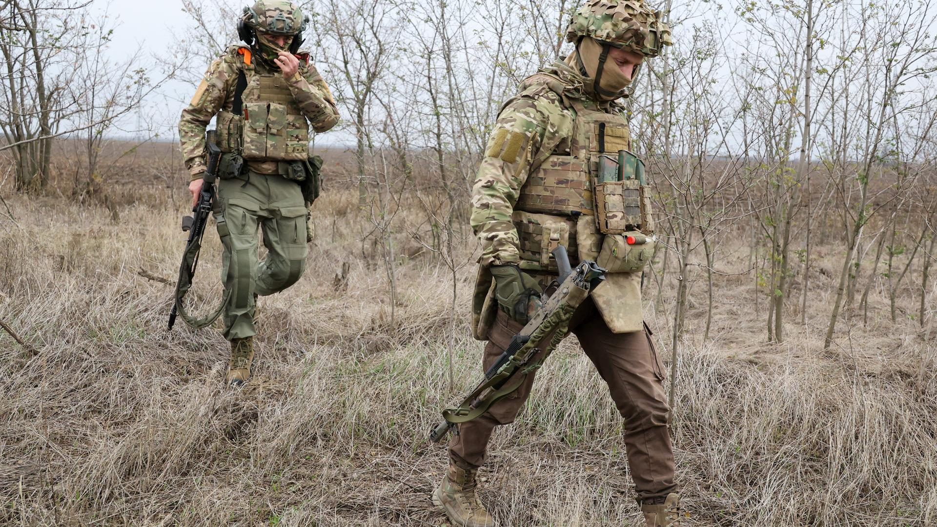 Soldaten der russischen Armee absolvieren ein Kampftraining in der Region Saporischschja.