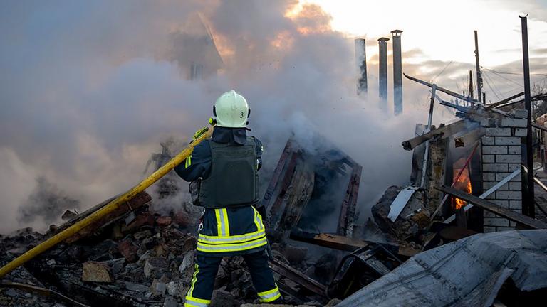 Groß angelegte Angriffe von Russland auf die Energieinfrastruktur der Ukraine