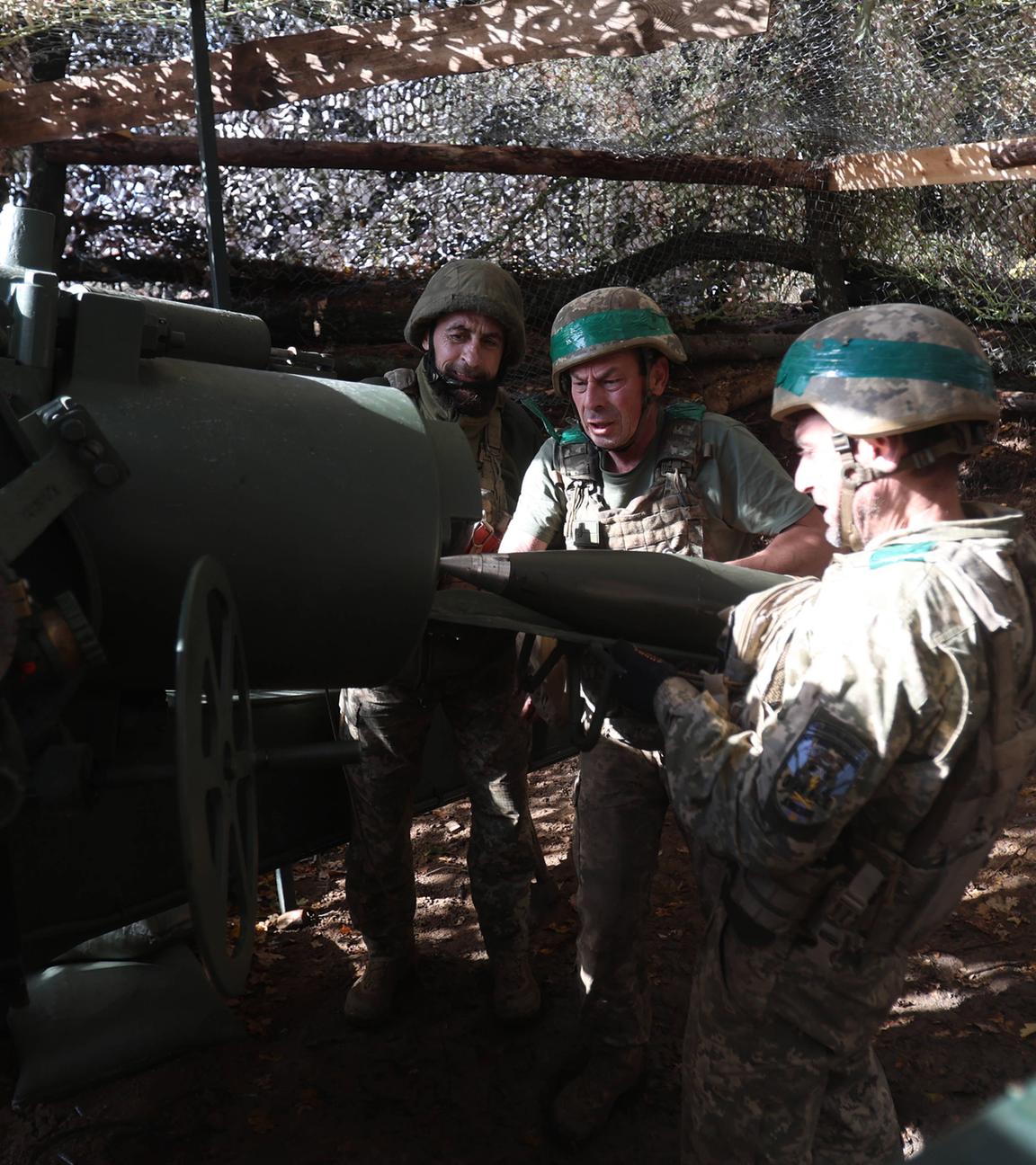 Krieg in der Ukraine: Ukrainische Artillerieeinheit operiert in der Nähe von Kupjansk