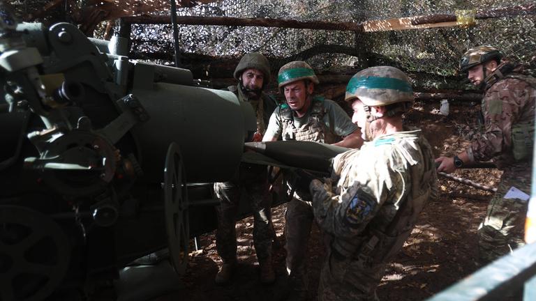 Krieg in der Ukraine: Ukrainische Artillerieeinheit operiert in der Nähe von Kupjansk