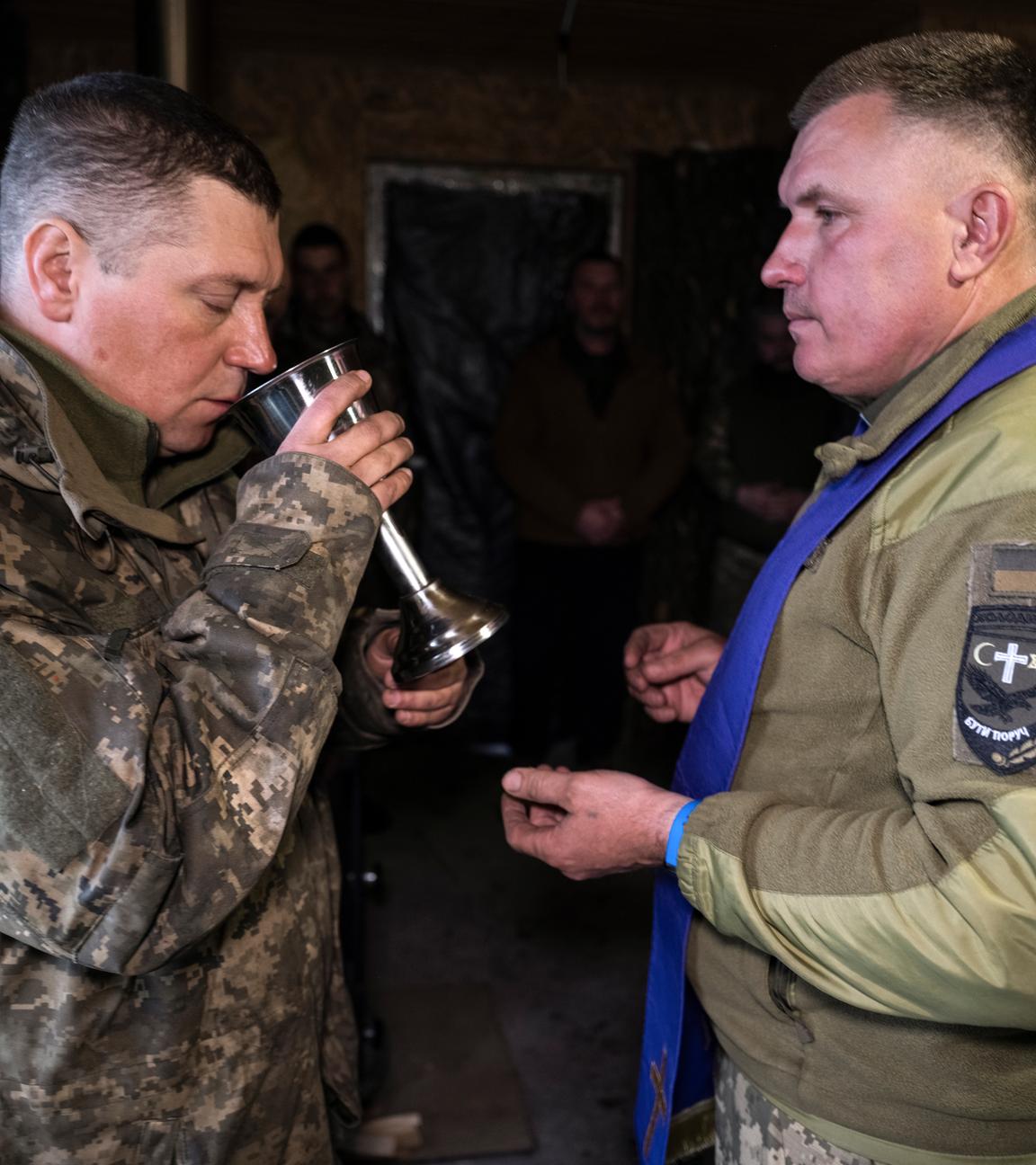 Ukraine, Donezk: Ostergottesdienst für Soldaten