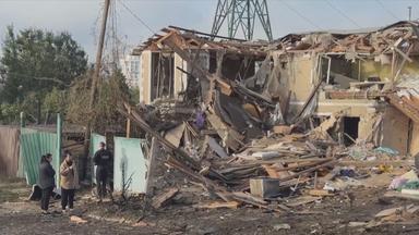 Zerstörtes Gebäude in der Ukraine