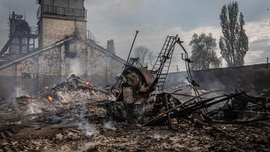 Zerstörtes Getreidesilo im Donbass.