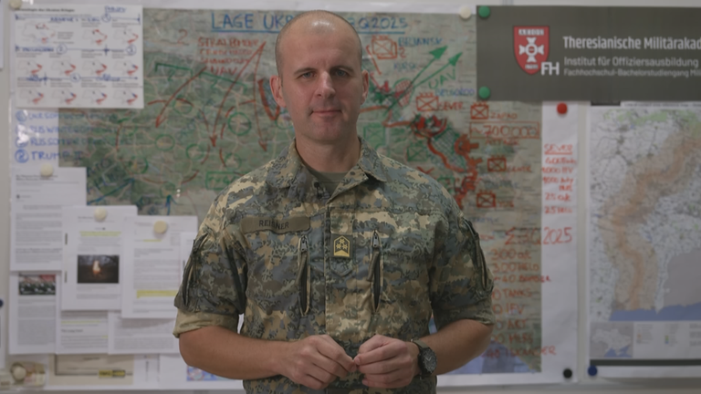 Oberst Markus Reisner zu Gast bei ZDFheute live.