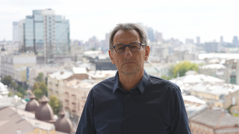 ZDF-Reporter Luc Walpot aus Kiew bei ZDFheute live.