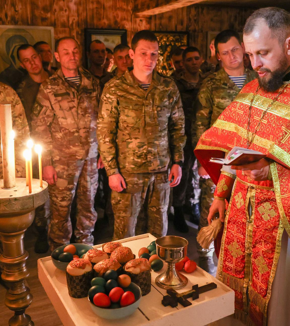 Ostern an der Front: Russische Fallschirmjäger in der Region Cherson, Archivbild