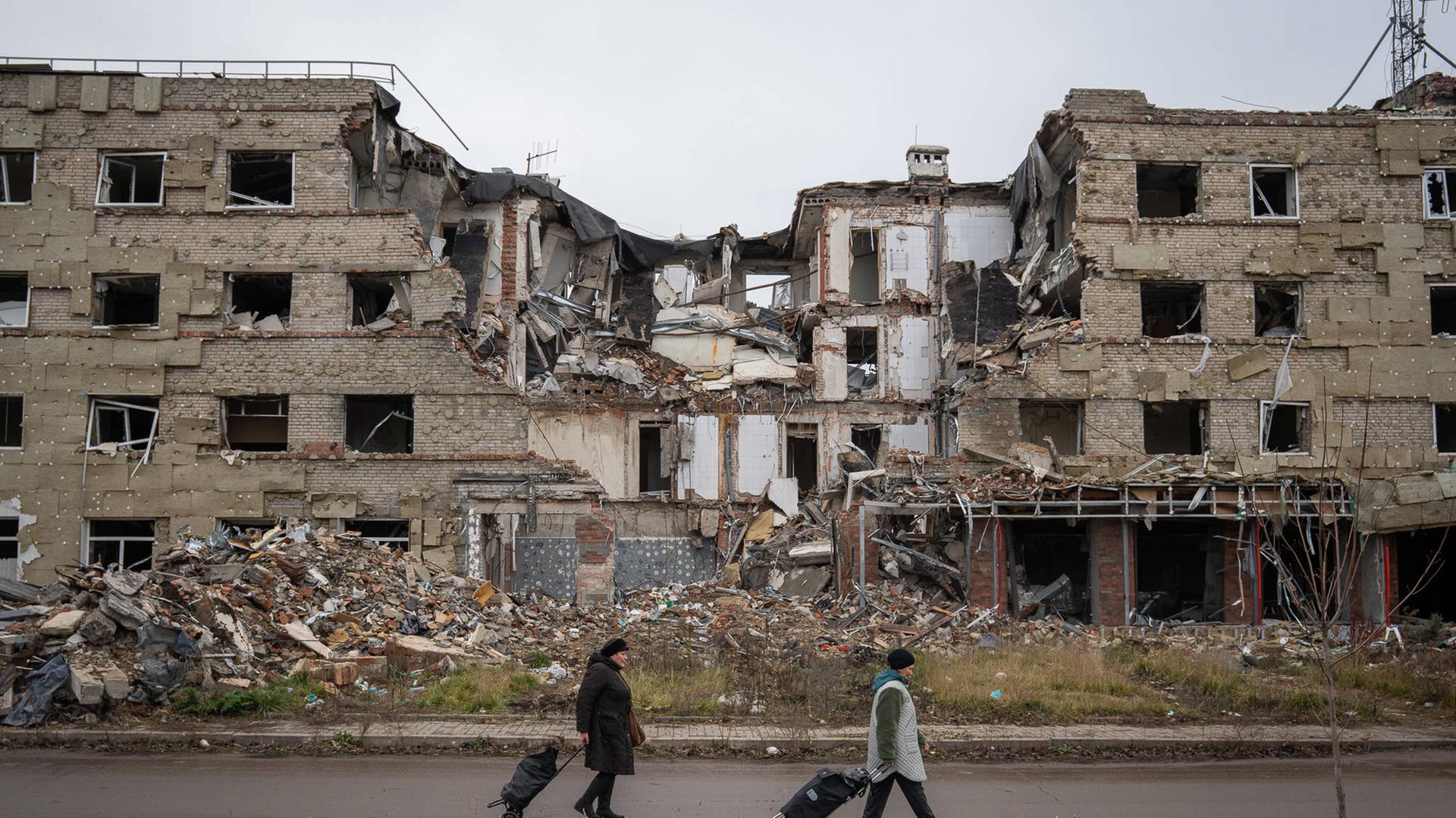 Zerstörung nach russischem Angriff in Mykolajiwka, Oblast Donezk, Ukraine