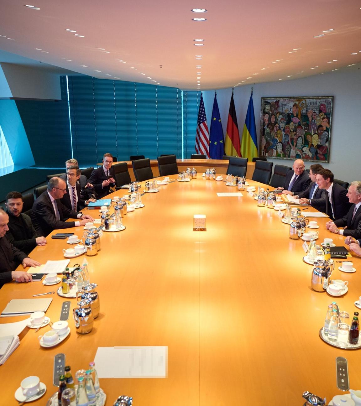 Präsident Wolodymyr Selenskyj bei den Ukraine Verhandlungen in Berlin