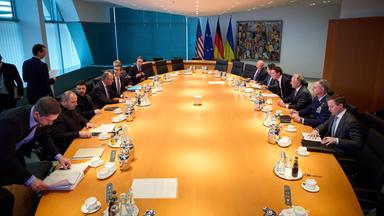 Präsident Wolodymyr Selenskyj bei den Ukraine Verhandlungen in Berlin