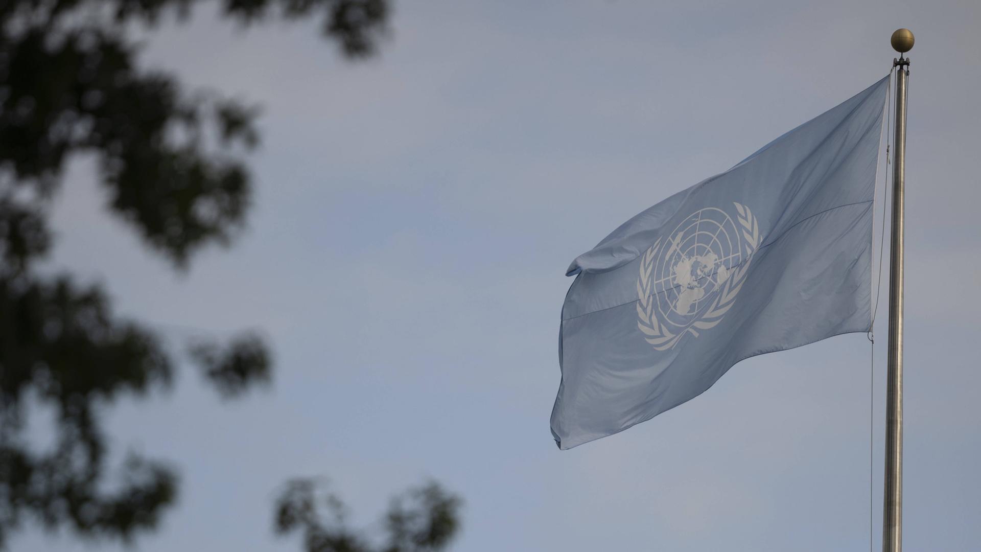 Flagge über dem Gebäude der UN in New York. (Archiv)
