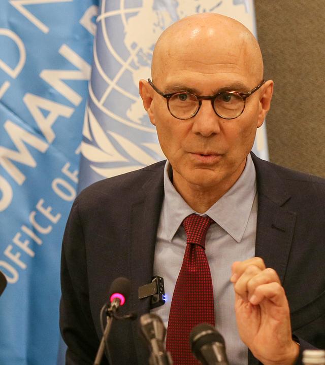 UN-Menschenrechtskommissar Türk spricht während einer Pressekonferenz