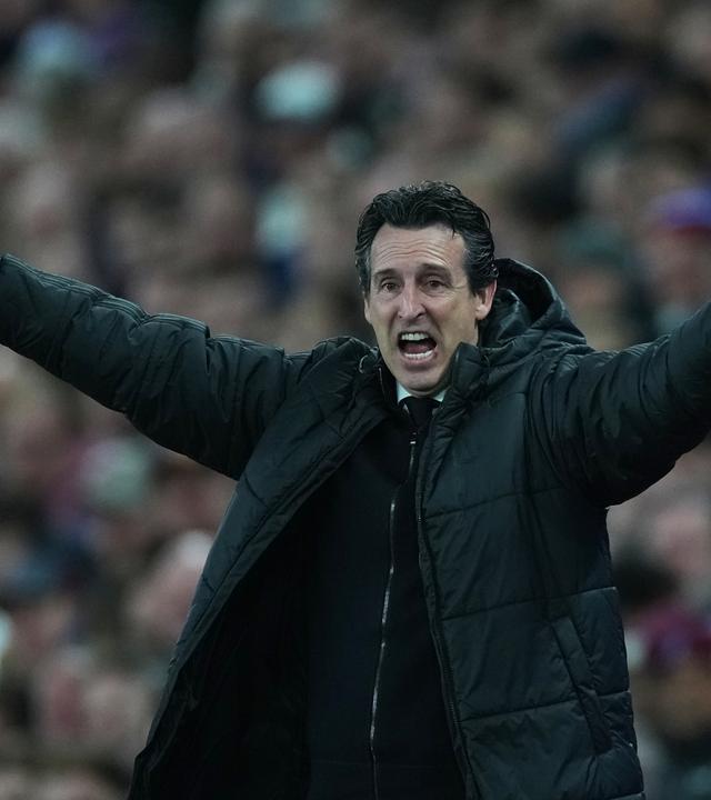 Trainer Unai Emery