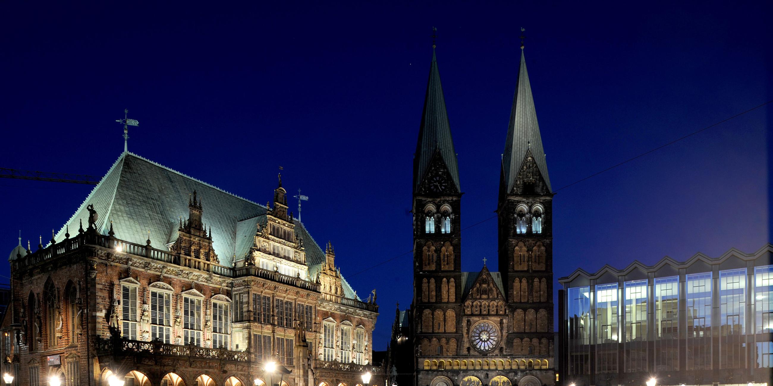 Unesco Welterbe: Historischer Marktplatz mit Rathaus in Bremen