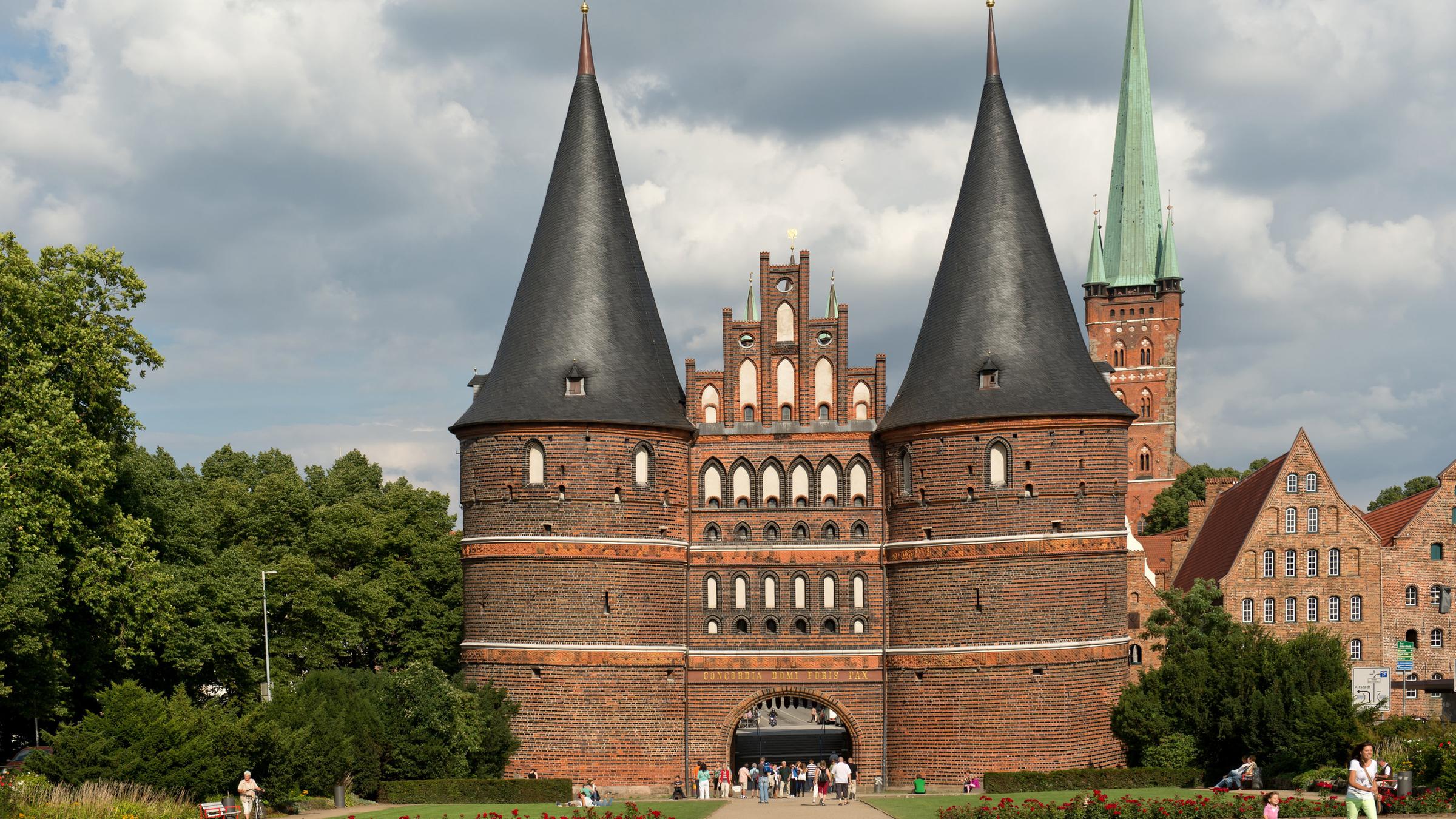 Unesco Welterbe: Holstentor in Lübeck