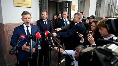 Ungarns neuer Regierungschef Magyar gibt Pressestatement in Budapest