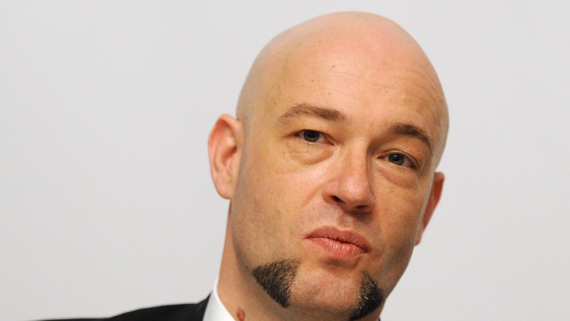 Frontsänger Bernd Heinrich, auch Der Graf genannt