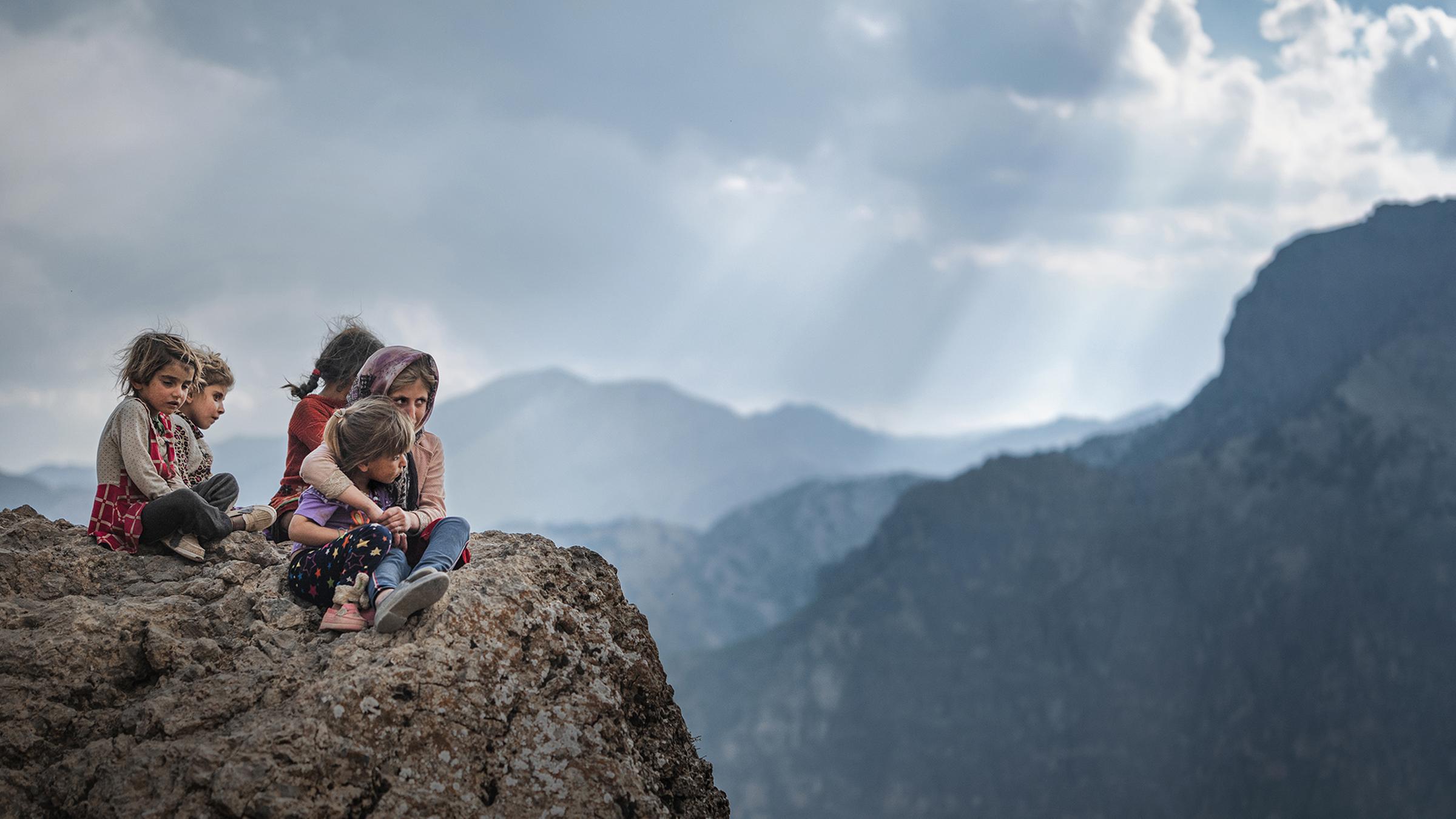 Kindheit wie aus einem Buch der Abenteuer: In den Zagros-Bergen im Westen des Iran sind noch bis heute einige Nomaden-Familien unterwegs.