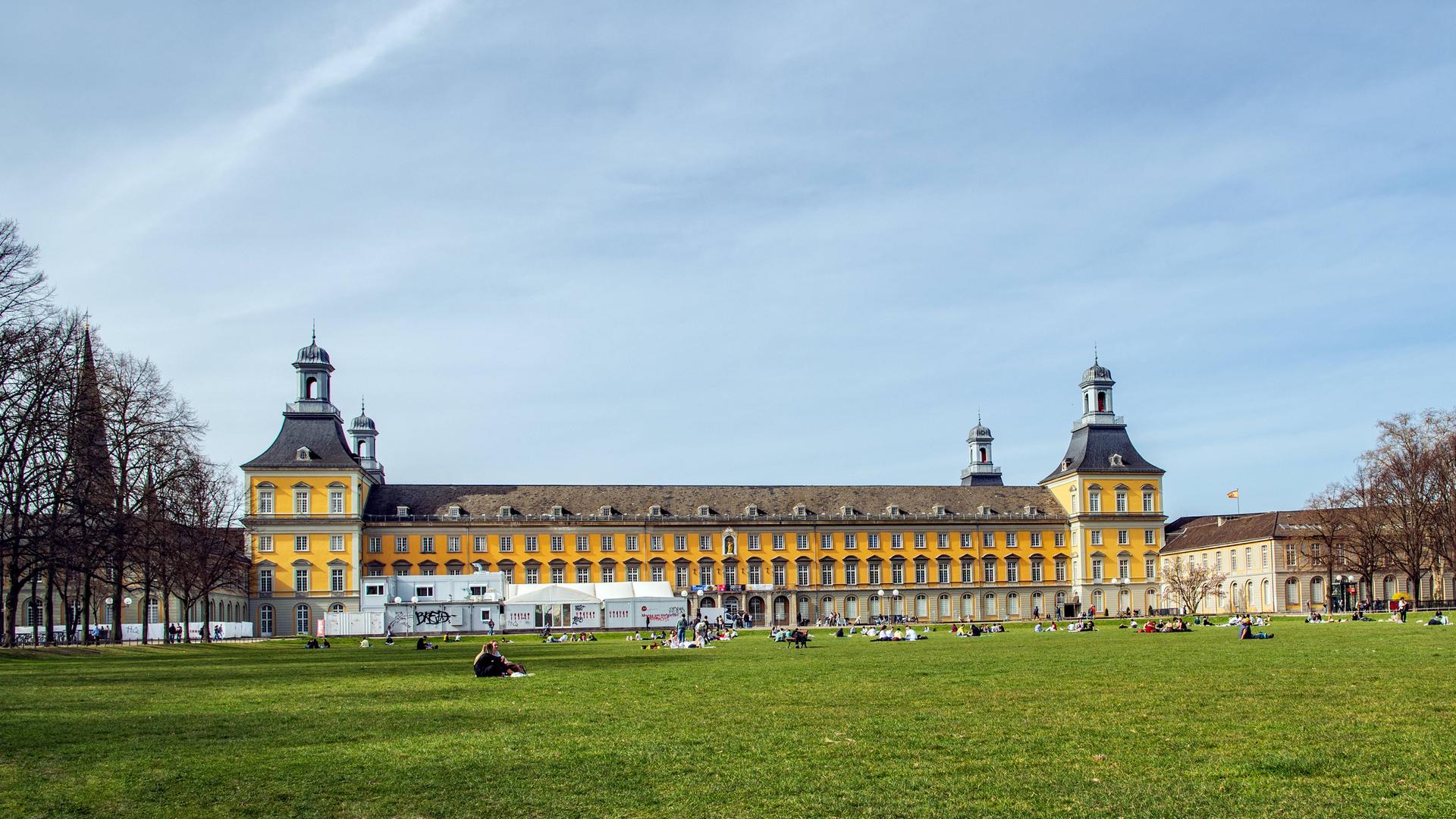 Bonner Universität Bonner Universität mit dem Hofgarten