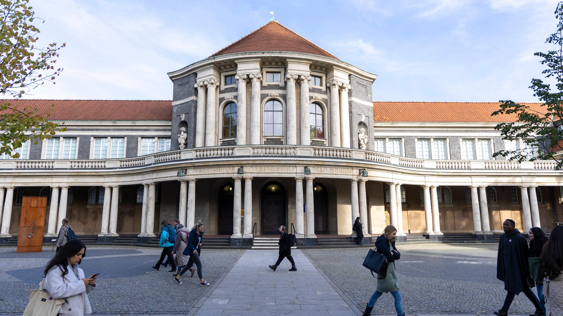 Hauptgebäude Universität Hamburg