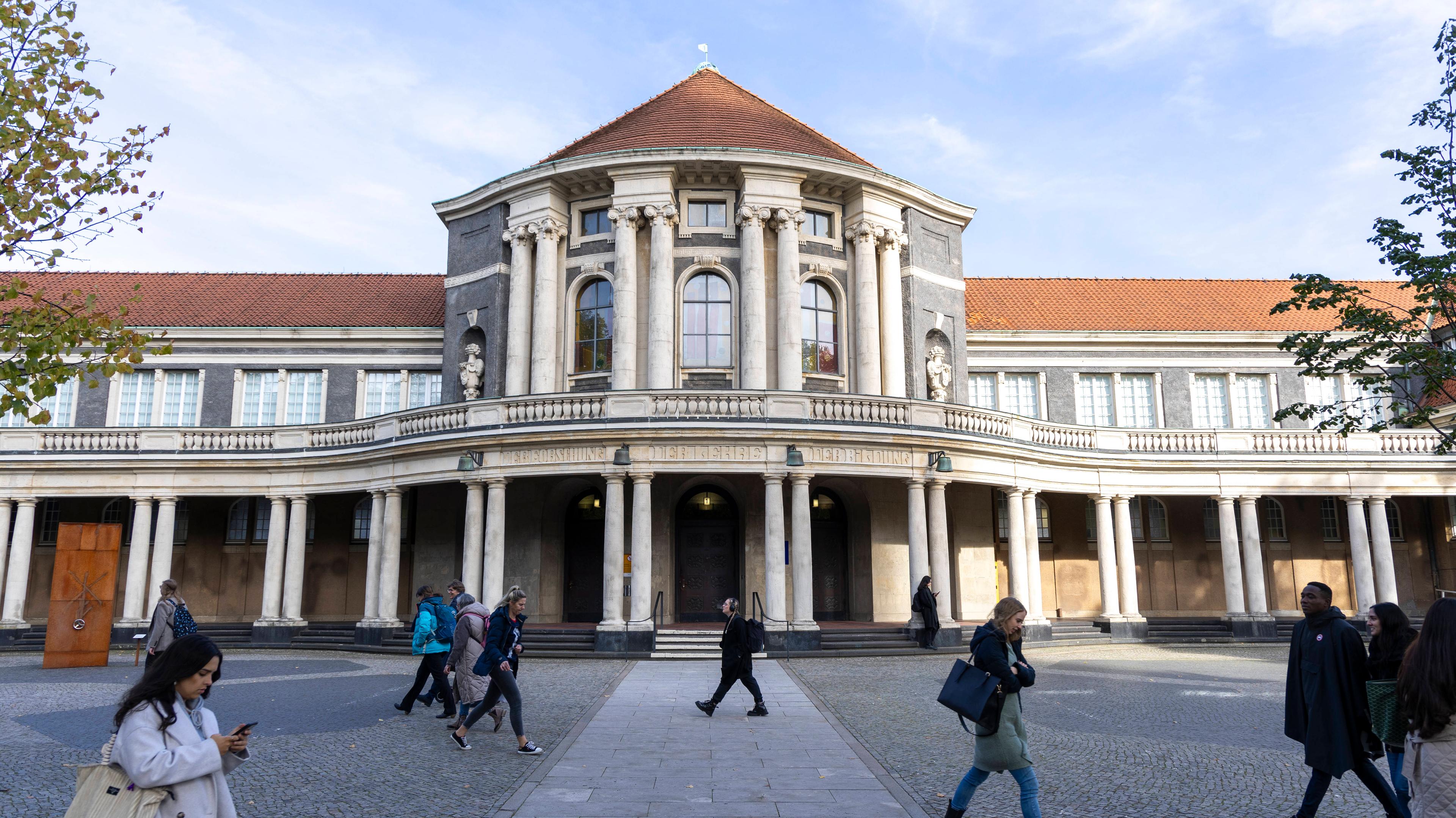 Hauptgebäude Universität Hamburg