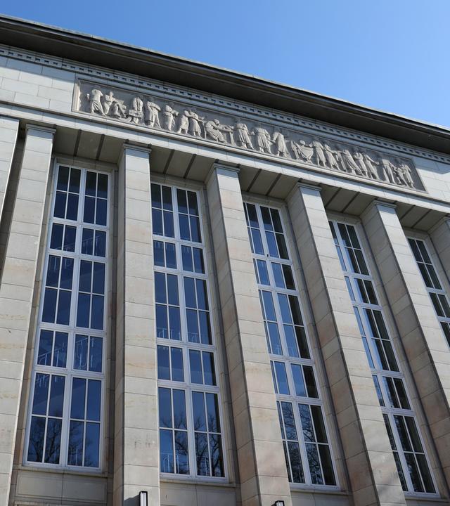 Der Eingang zur Universitätsmedizin Rostock