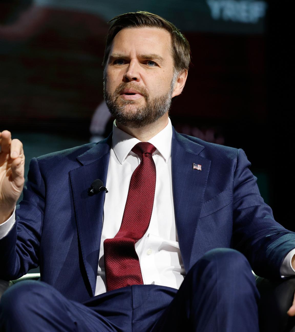 14.04.2026, USA, Athens: US-Vizepräsident J.D. Vance spricht bei einem Tourstopp von Turning Point USA an der University of Georgia in Athens, Georgia.