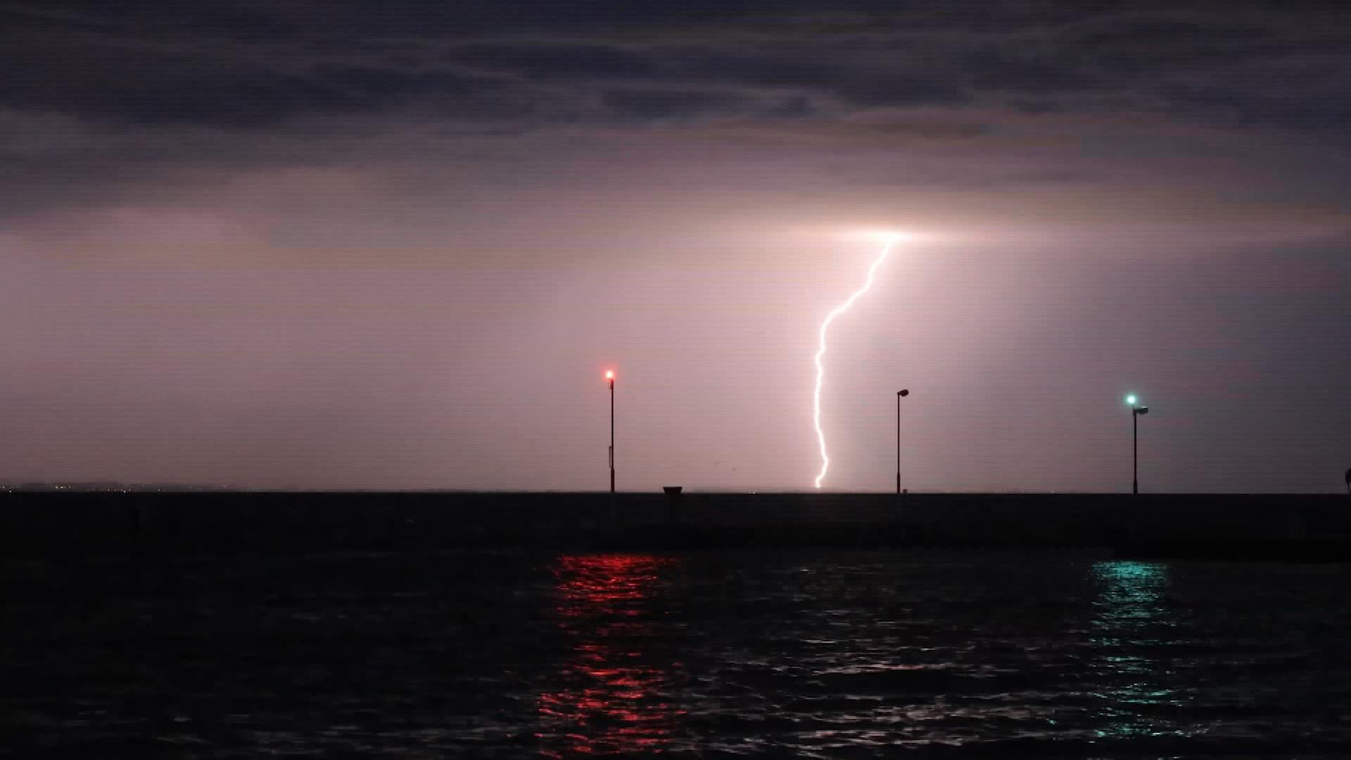 Starkes Unwetter mit Blitzen und Starkregen zogen über den Südwesten Deutschlands hinweg