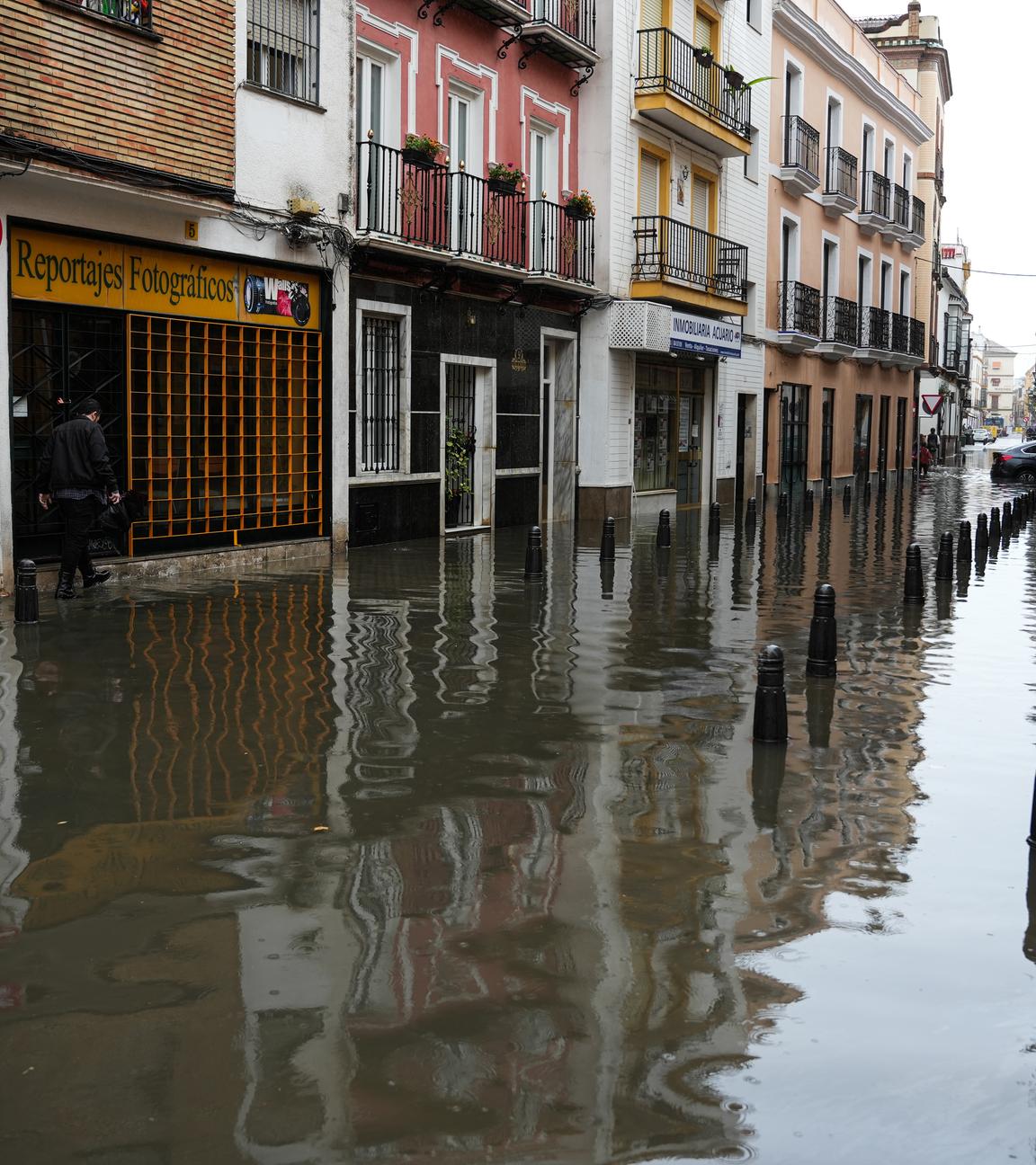 Nach heftigen Regenfällen stehen in Spanien viele Häuser unter Wasser.
