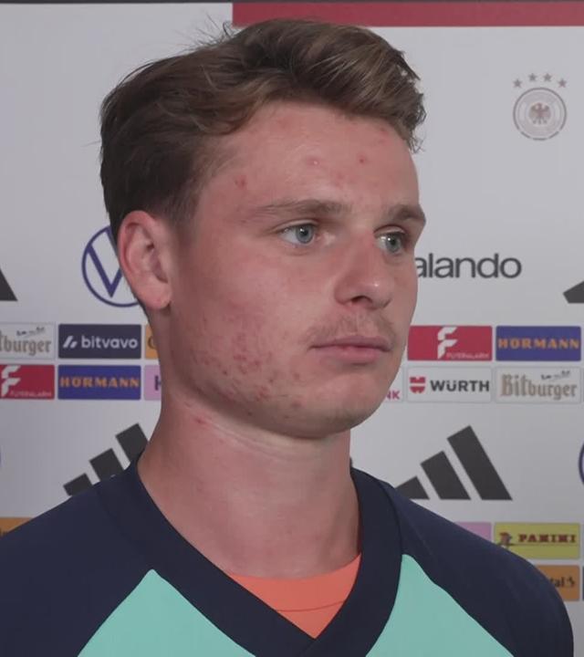 Torhüter Jonas Urbig im ZDF-Interview