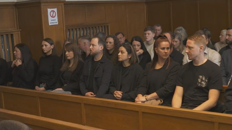 Besucher im gerichtssaal