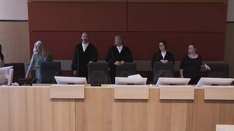 Urteil: Einbrecher ersticht Rentnerin