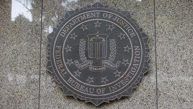 Washington: "Department of Justice - Federal Bureau of Investigation" ist an der Fassade des Justizministeriums zu lesen.