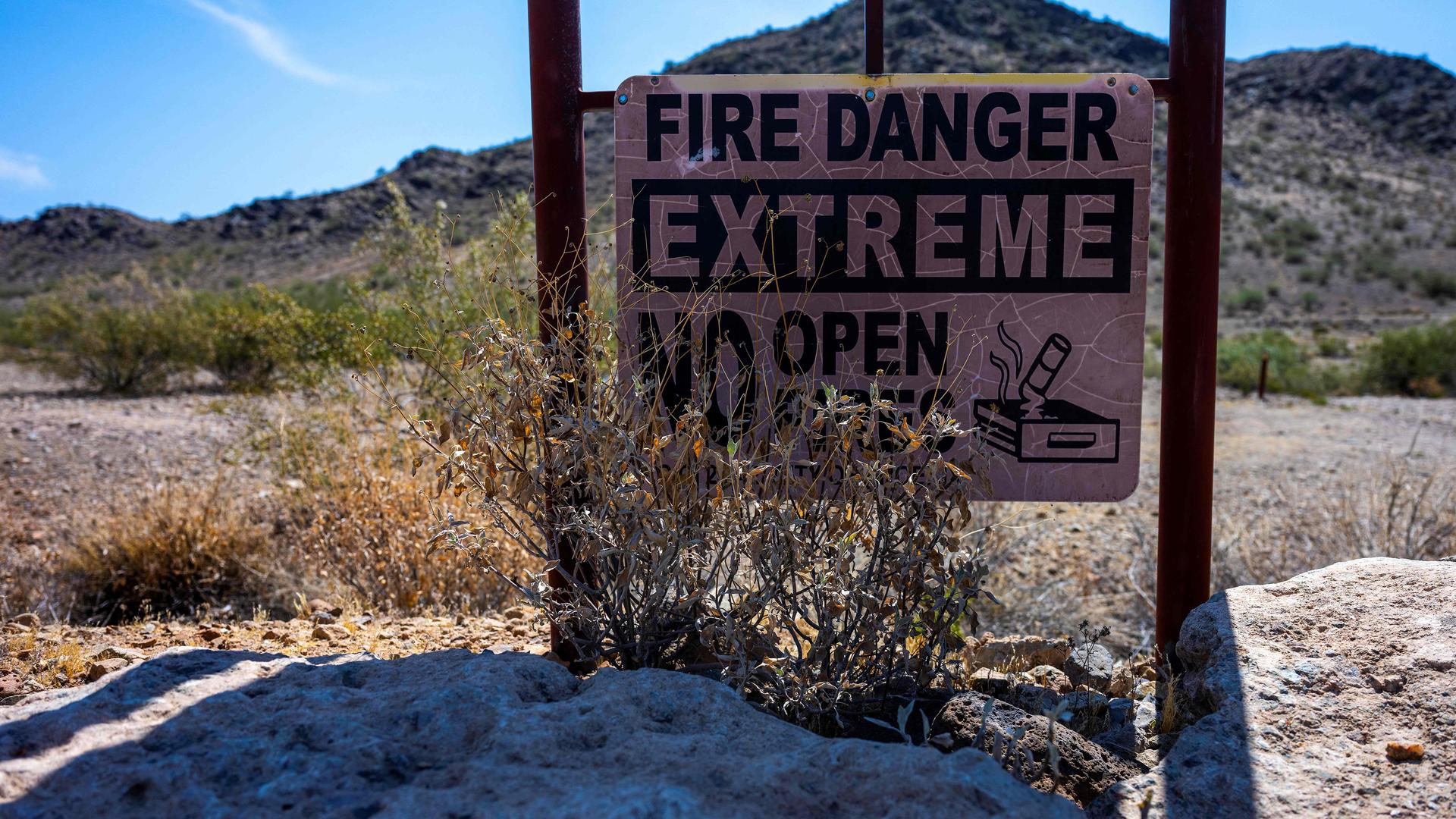 Hitzewelle in den USA: Wegen der Trockenheit besteht die Gefahr von Bränden - wie hier im North Mountain Park in Phoenix.