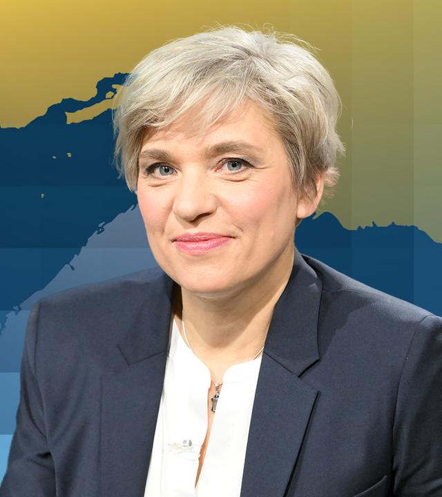 Nahost-Expertin Bente Scheller als Cut-Out vor einem ZDF-Hintergrund. Sie trägt ein blaues Sakko mit weißem Hemd darunter.