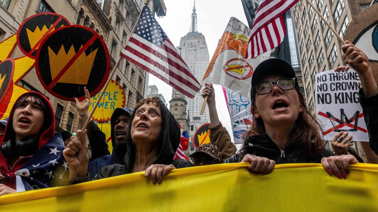 Militärparade in Washington: Proteste gegen Trump im ganzen Land