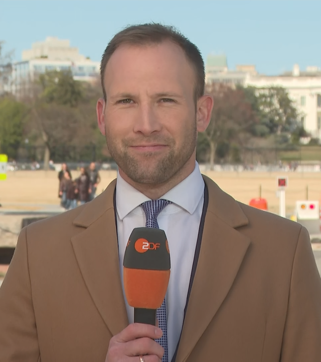 ZDF-Korrespondent David Sauer zueschaltet, vor dem Weißen Haus