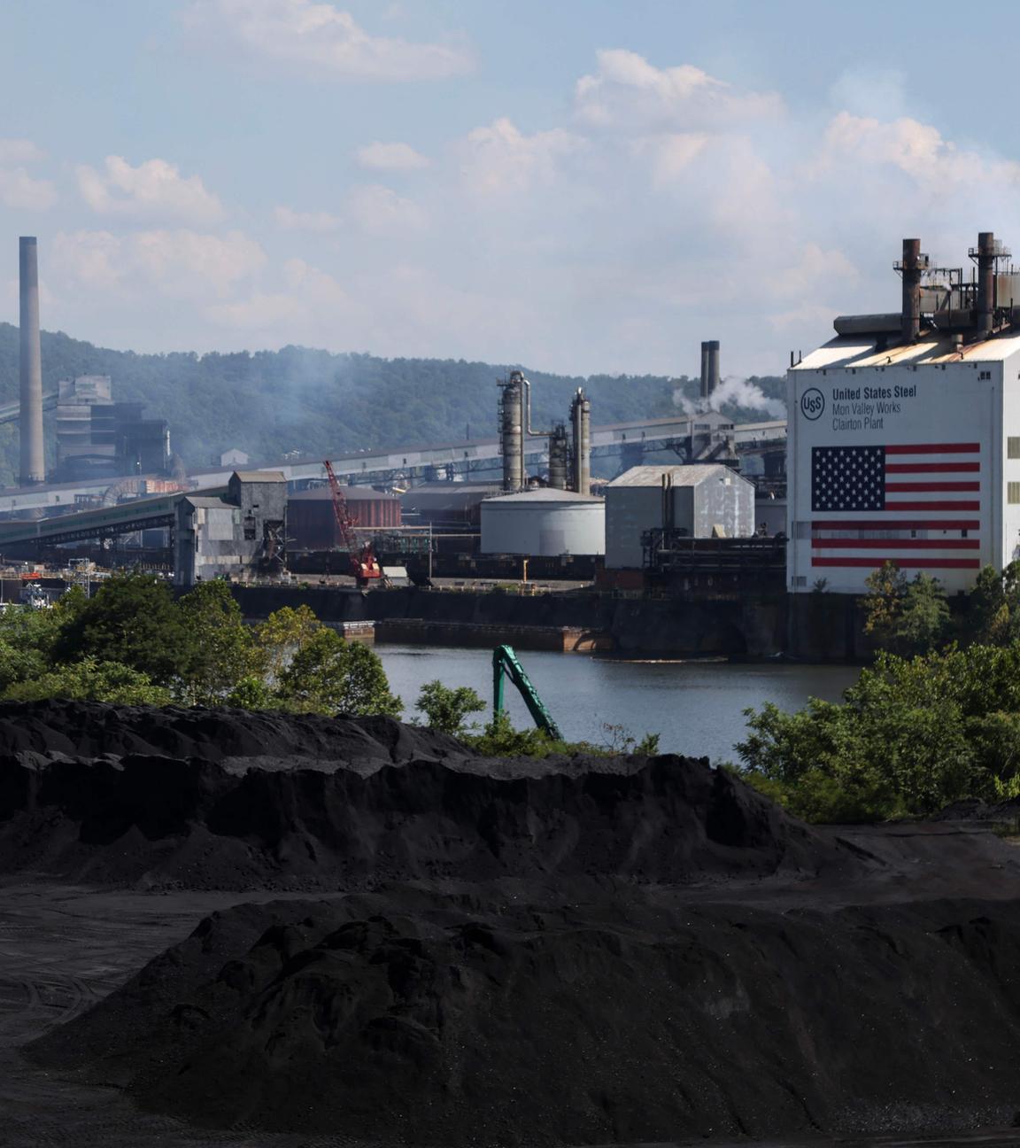 Clairton, Pennsylvania: Die Clairton Coke Works von außen. 